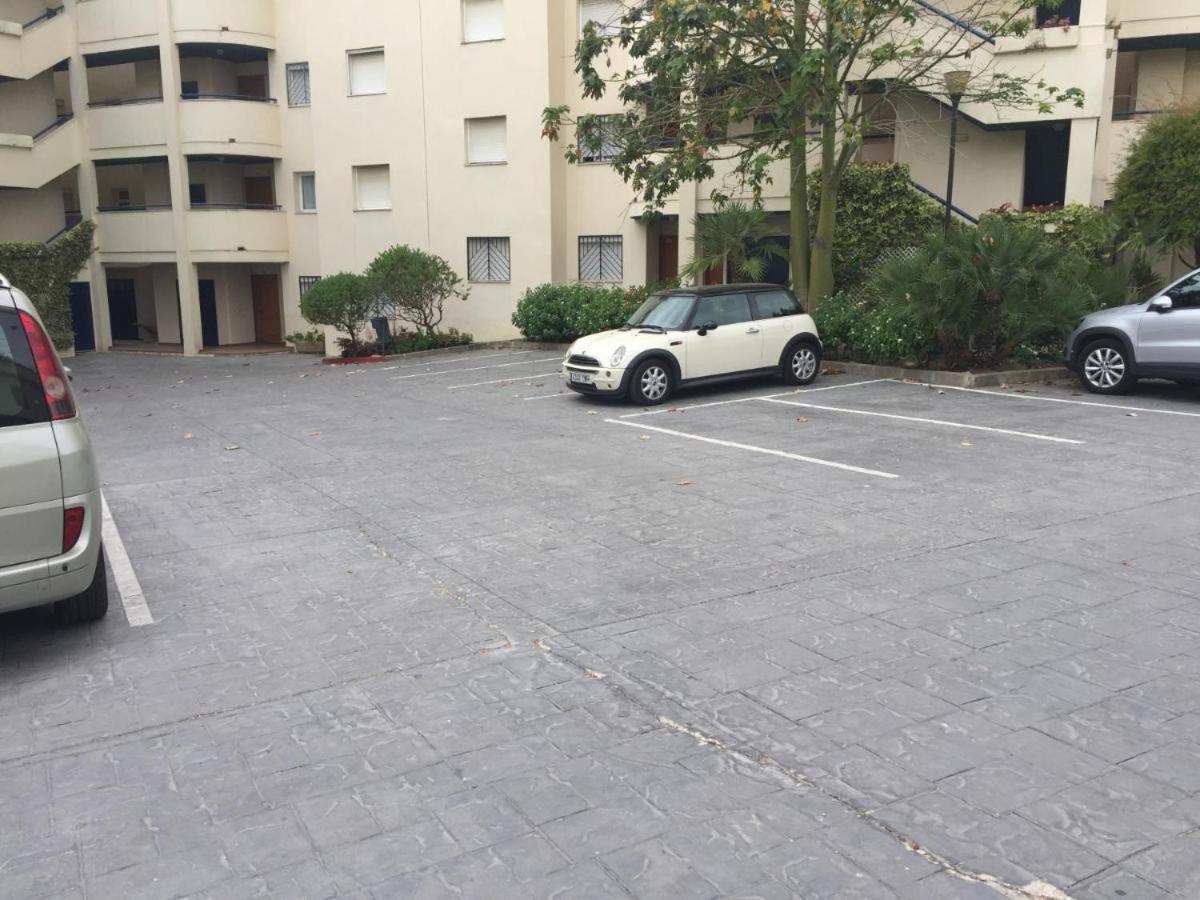 Ansa Beach Apartment - Cabopino, Marbella - Garden Level Екстериор снимка